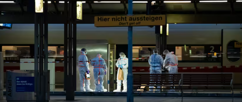 Dodelijk incident op metrostation in Hamburg: vrouw (18) en man (25) omgekomen