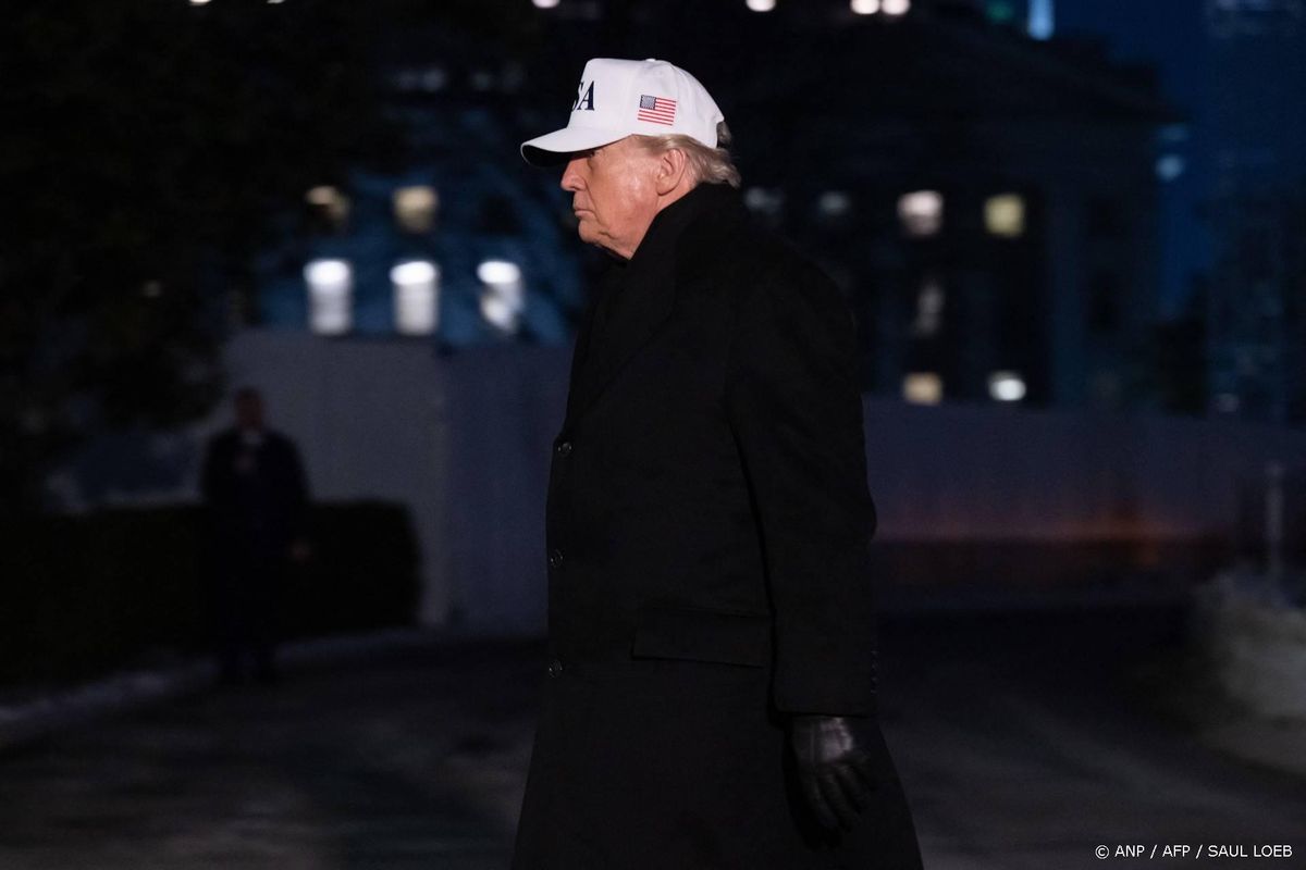 FBI doorzoekt verkiezingskantoor in Georgia om beweringen fraude.