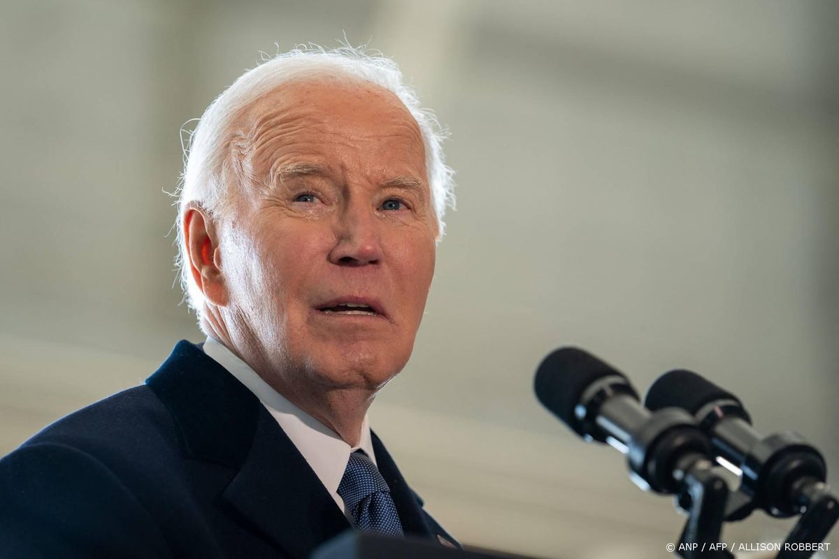 Oud-president Biden uit felle kritiek op geweld in Minneapolis.