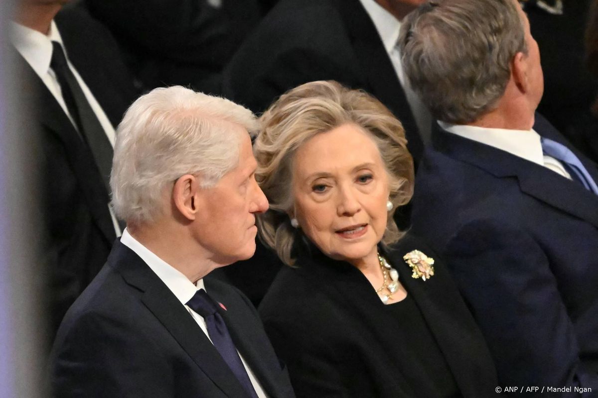 Bill en Hillary Clinton gaan toch getuigen in zaak-Epstein.