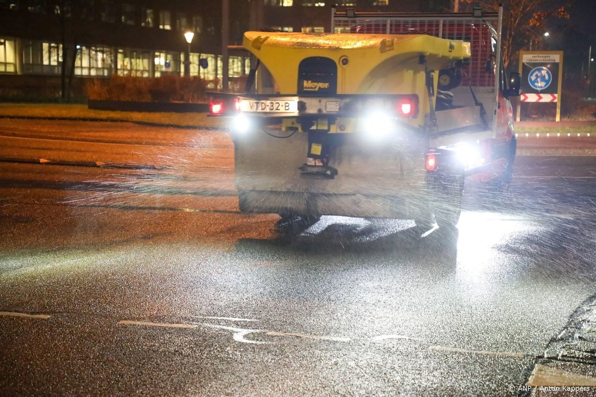 Ook in Flevoland en Noord-Holland code geel om gladheid.