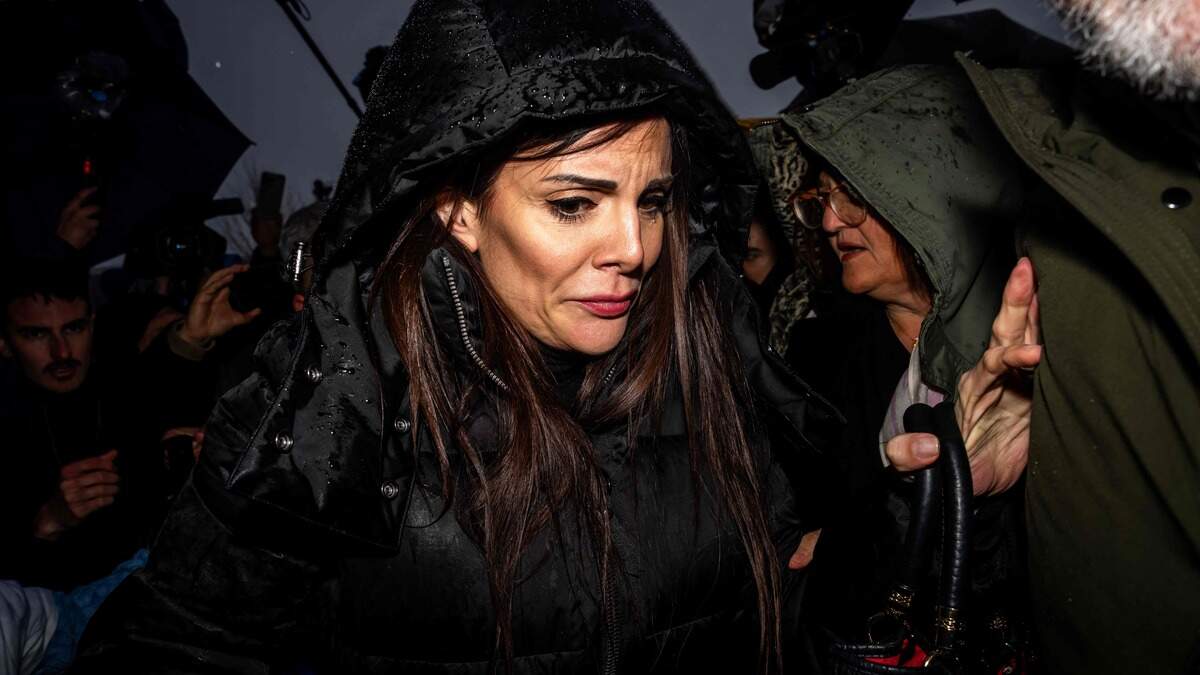 Ook Jessica Moretti, eigenares van afgebrande bar Crans-Montana, betaalde 215.000 euro borgsom.