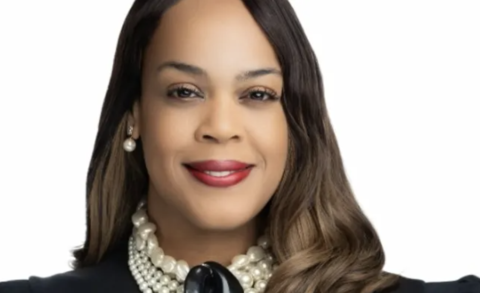 Rechter in extreem-linkse stad betrapt op jarenlang bedrog van kwetsbaren.