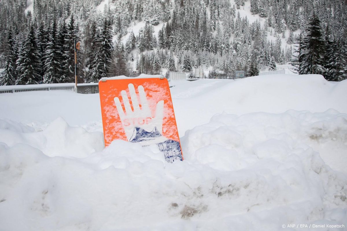 Skigebieden Lech en Zürs in Oostenrijk onbereikbaar door lawine.