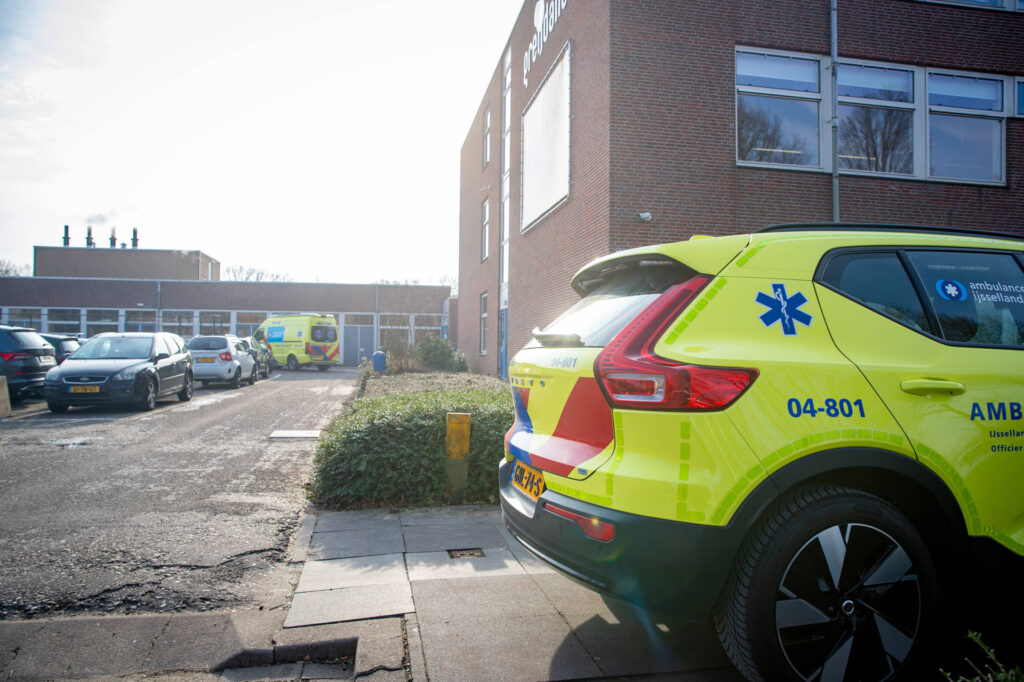 Traumaheli gealarmeerd voor incident op middelbare school