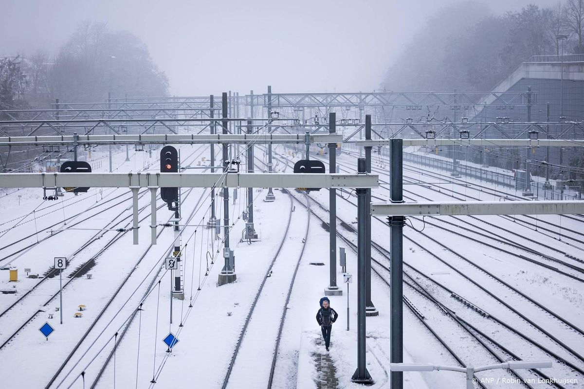 Treinverkeer Noord-Nederland kan tot 12.00 uur niet opstarten.