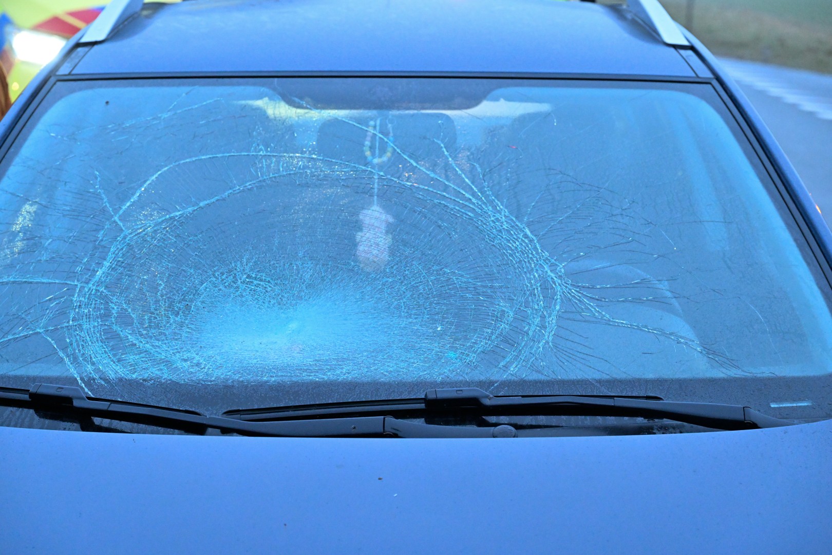 Vrouw op fatbike gewond bij aanrijding op Provinciale Weg
