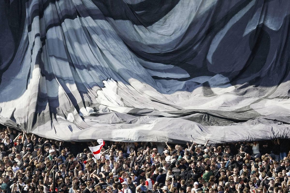 Arrestaties bij duel Feyenoord-Ajax, merendeel voor discriminatie.