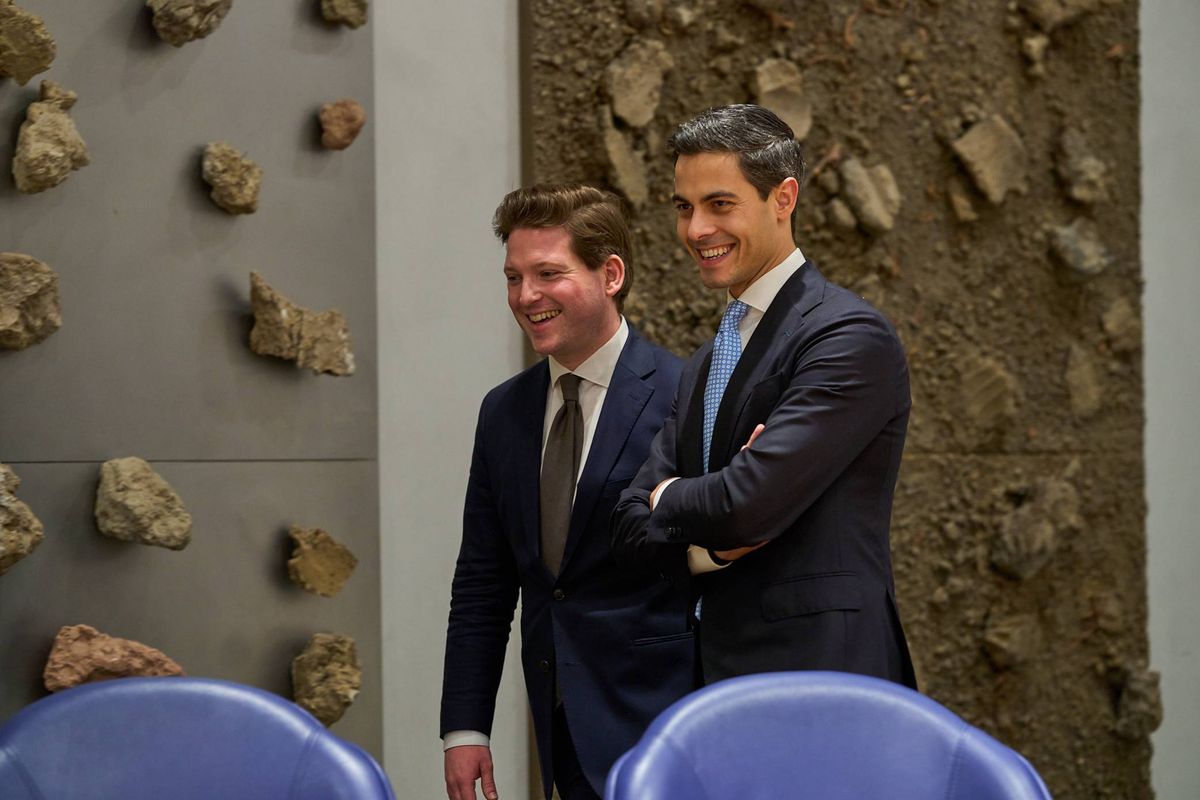 Arrogant COA lapt alle regels aan de laars: Gemeenten keihard in verzet tegen illegale asieldwang.