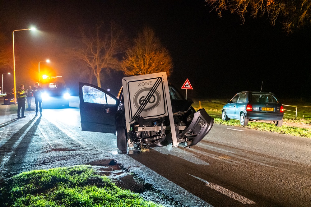 Automobilist gewond bij eenzijdig ongeluk