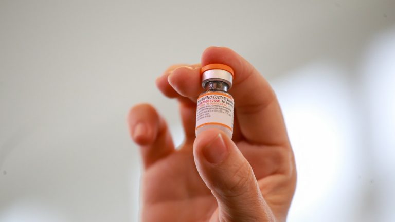 CDC verborg sterftedata over COVID-19-vaccins in Lancet-studie, blijkt uit interne documenten.