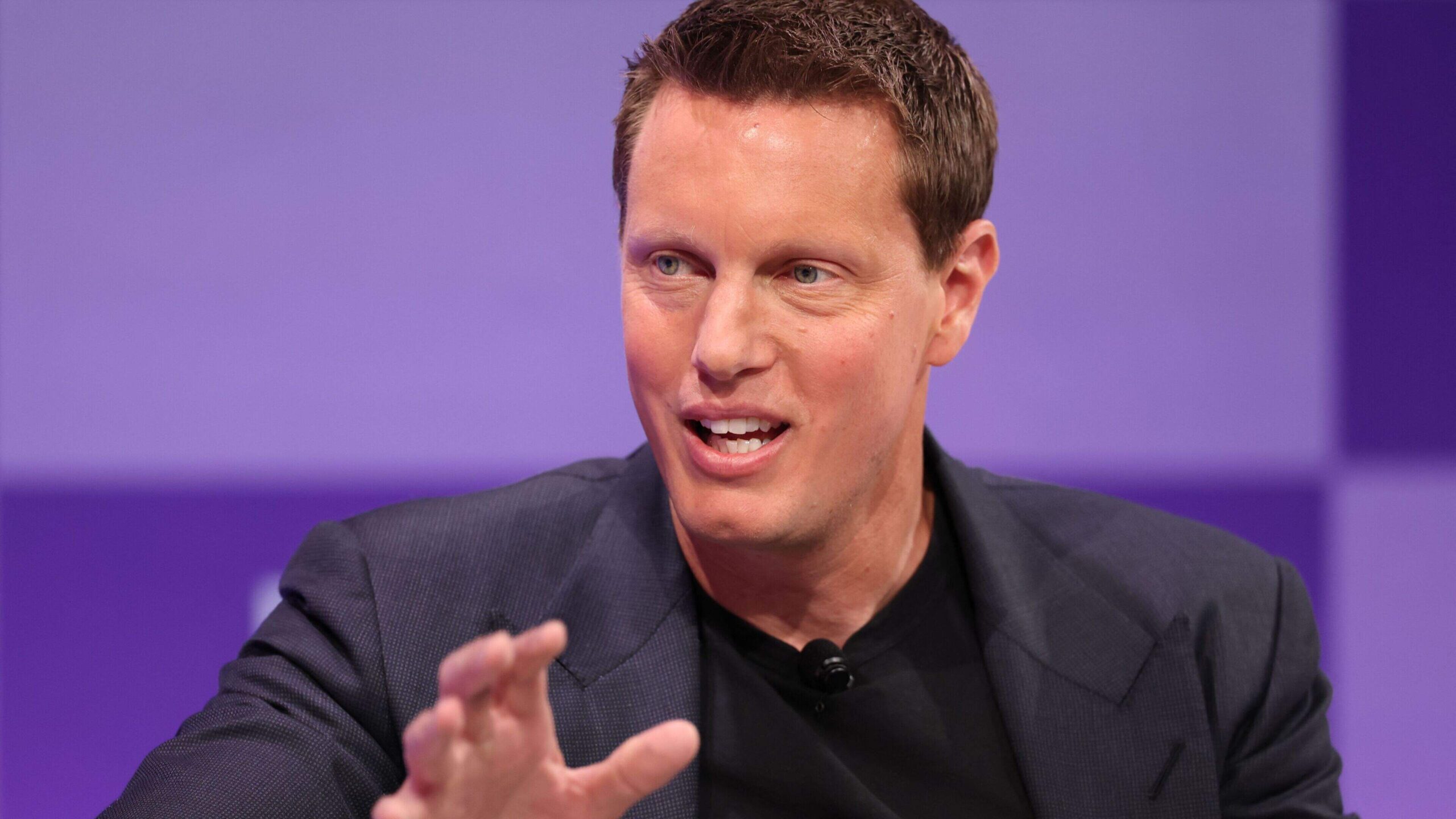 David Ellison belooft dat CNN onafhankelijk blijft na overname van Warner Bros. Discovery: “We willen in de waarheidbusiness zitten”.