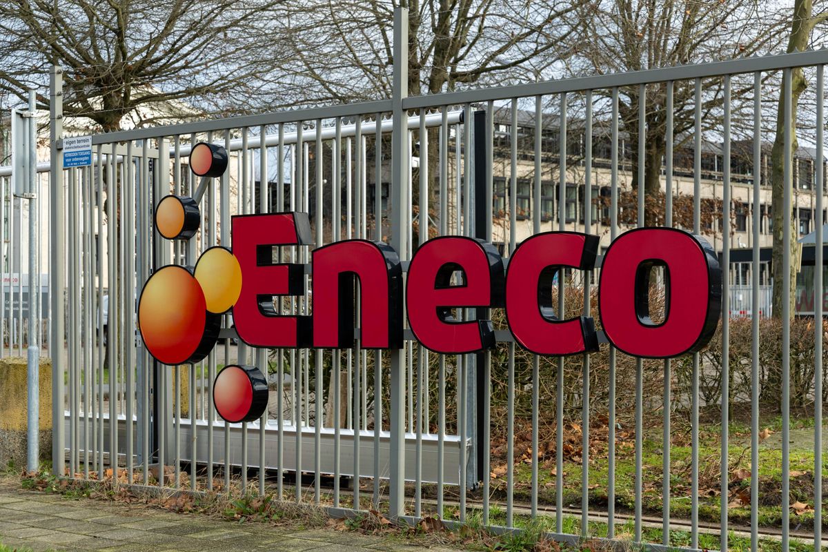 De energiemarkt klapt in elkaar: Vattenfall en Eneco stoppen met vaste contracten door oorlog in Midden-Oosten.