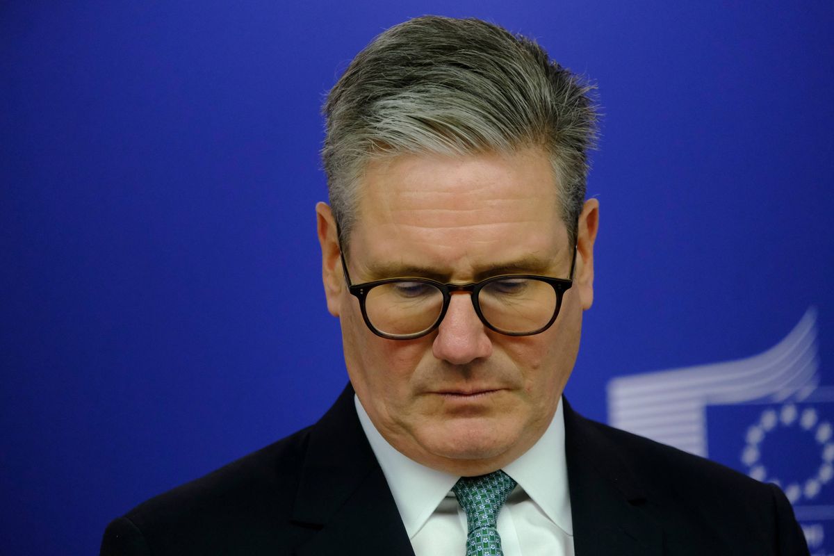 Donald Trump haalt hard uit naar Keir Starmer: "Dit is geen Winston Churchill!".