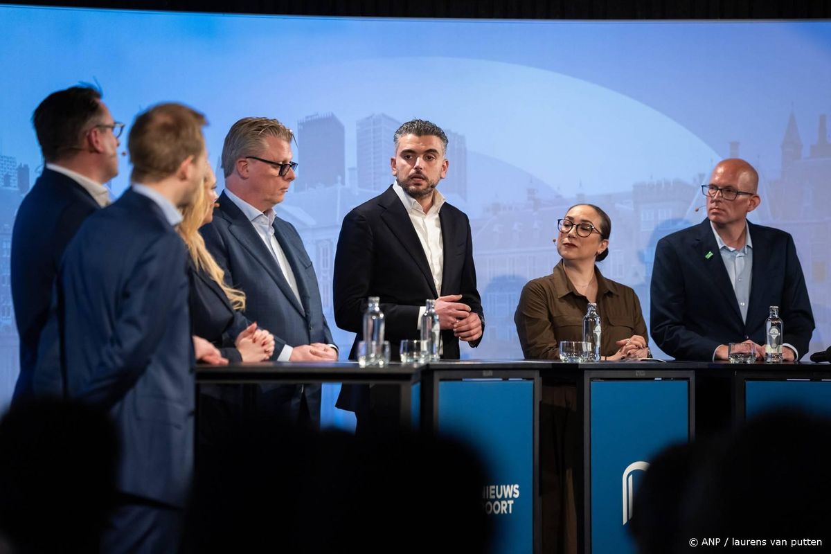 Lokale lijsttrekkers zien achteruitgang kwaliteit gemeenteraad.