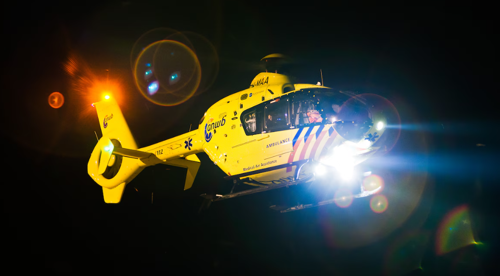 Man overleden na frontale botsing