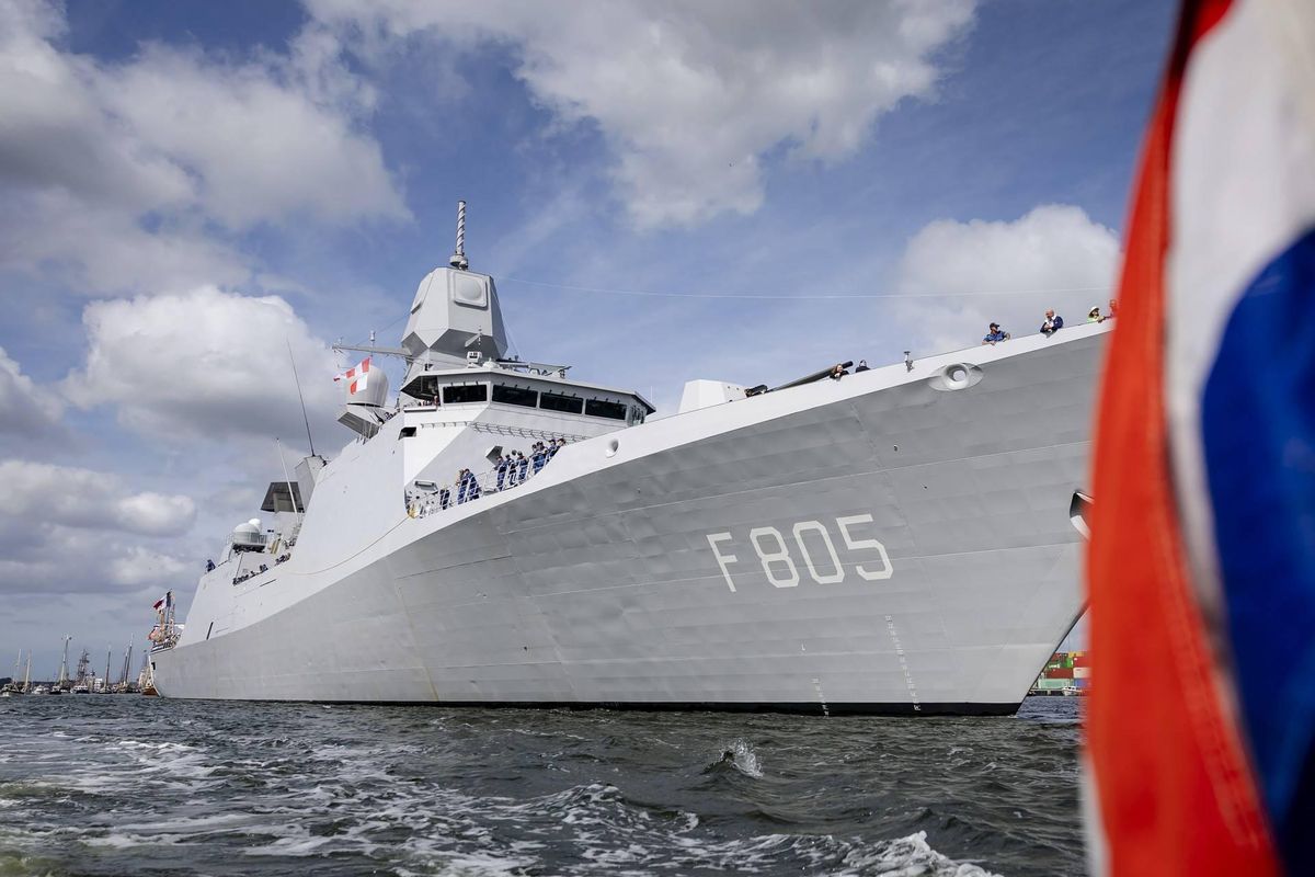 Marineschip Evertsen wordt definitief ingezet op Middellandse Zee.