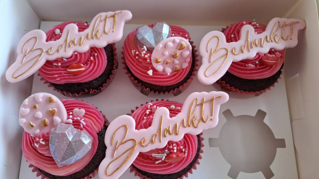 Marnita bakt gratis verjaardagstaarten voor kinderen in armoede