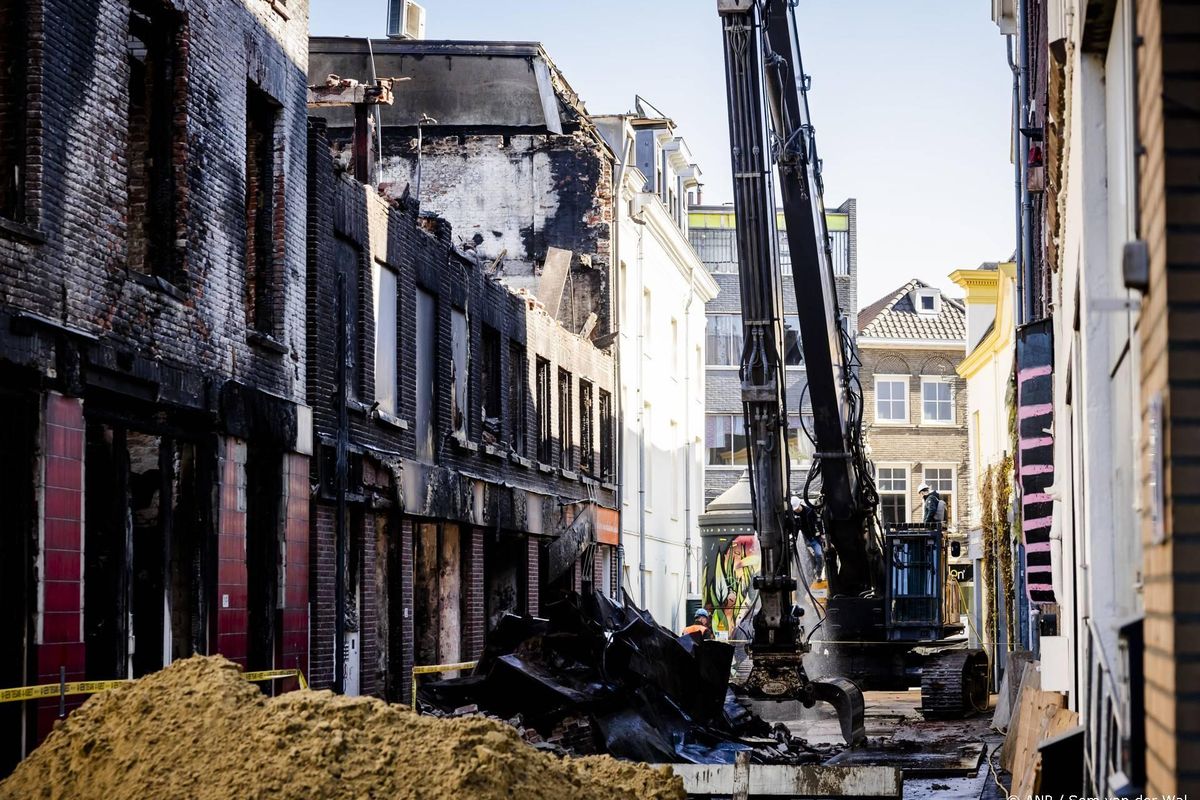 Monumentale gewelven na brand in Arnhem 'illegaal' gesloopt.