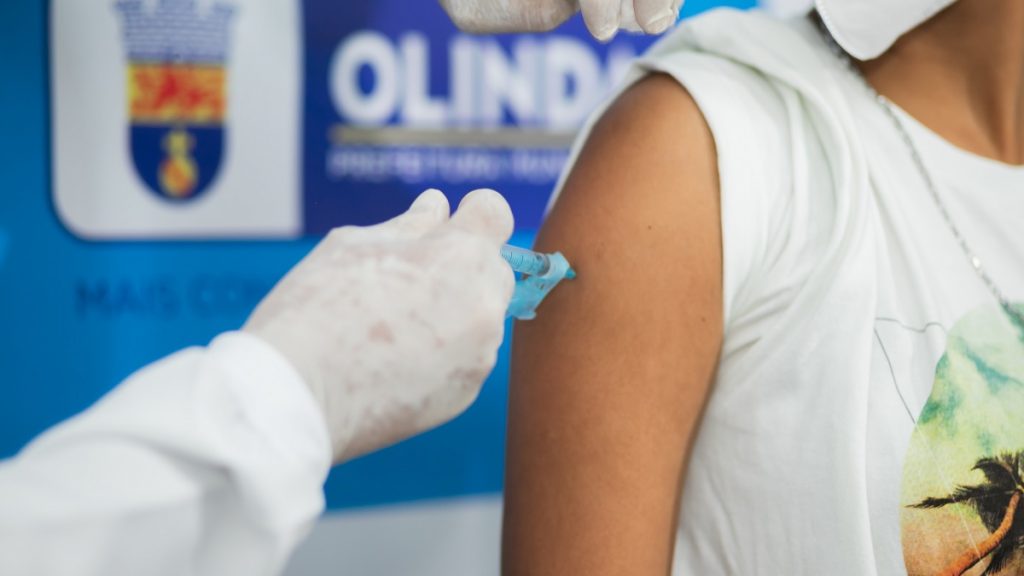 Our World in Data onder vuur na aanpassing van statistieken over kanker en COVID-19-vaccins.