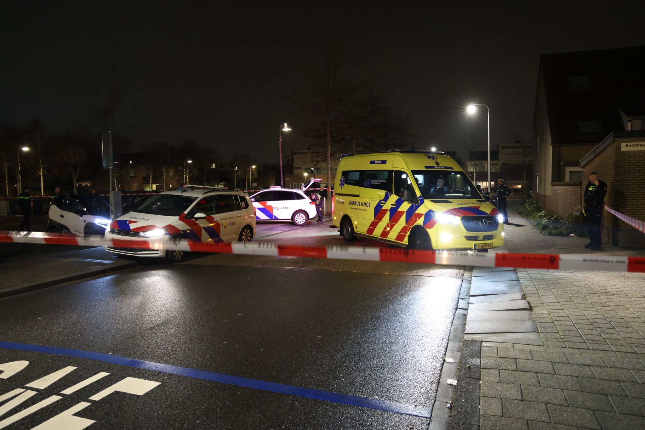 Persoon gewond bij steekpartij in auto