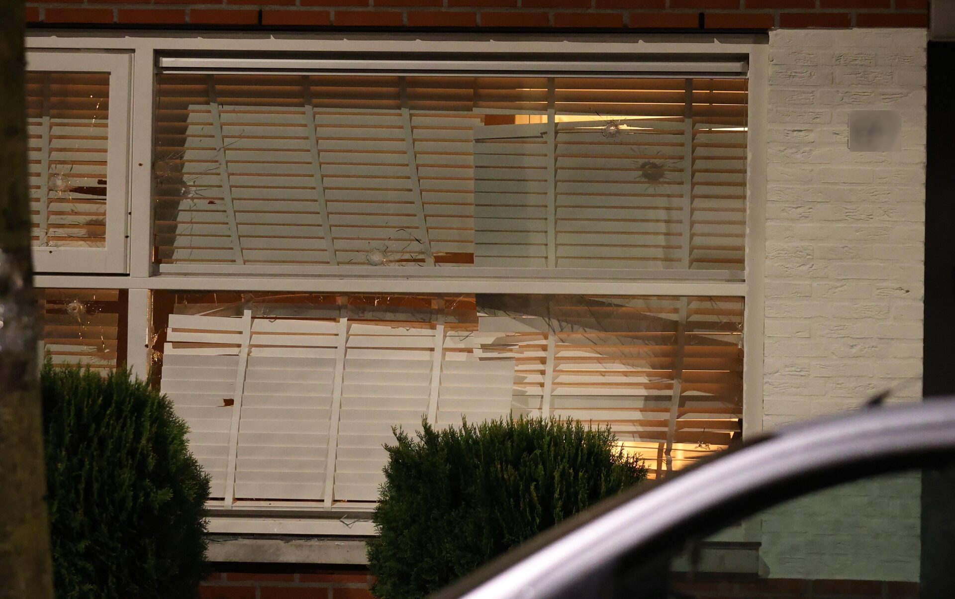 Schoten gelost op huis in woonwijk