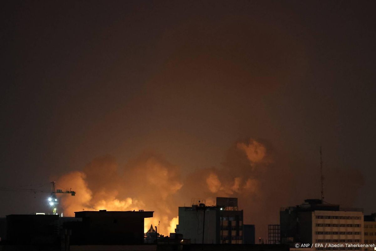 Teheran hevig onder vuur, Israël kondigt 'nieuwe fase' aan.