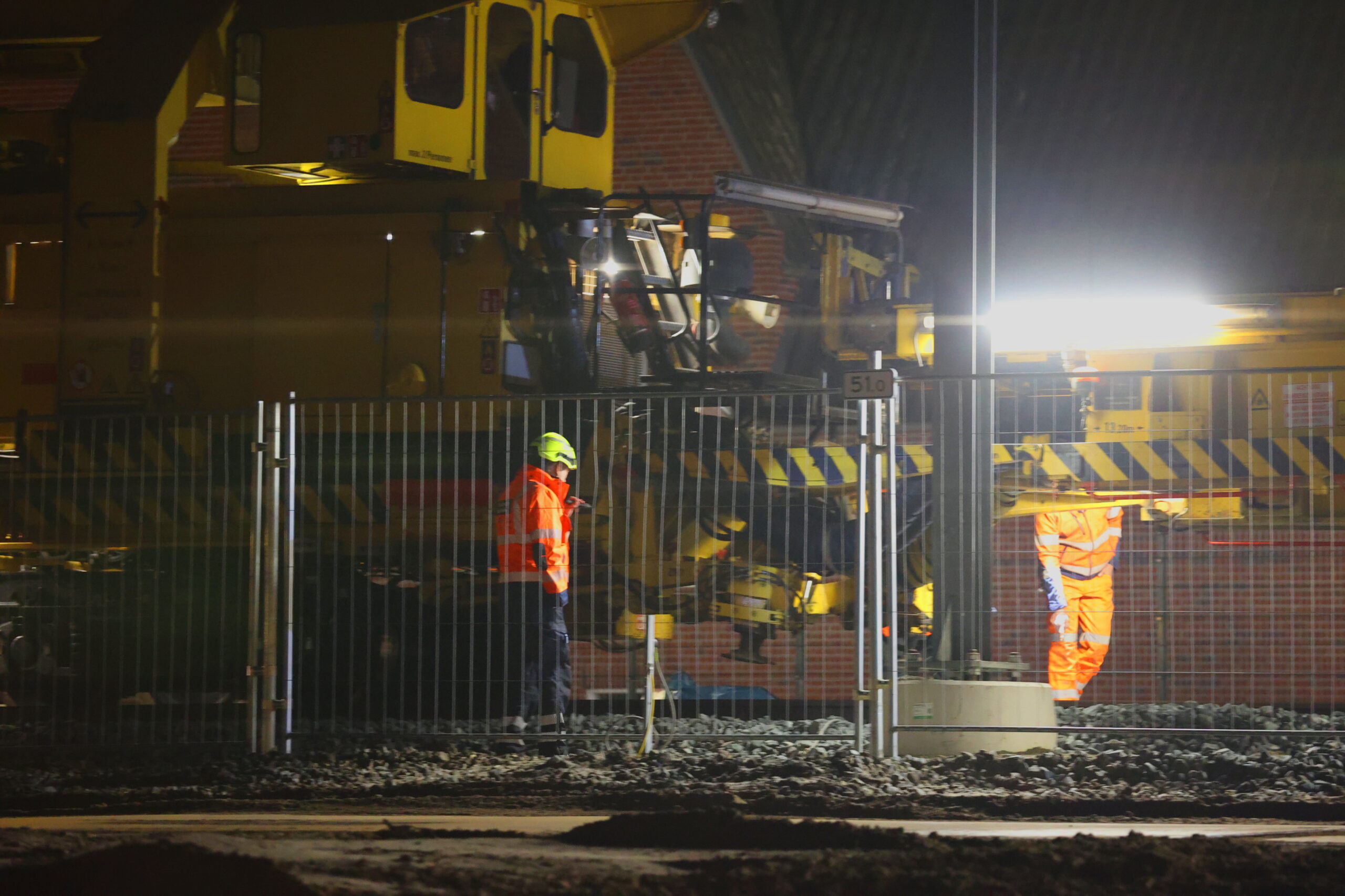 Werktrein ontspoort, geen treinverkeer tot maandagochtend