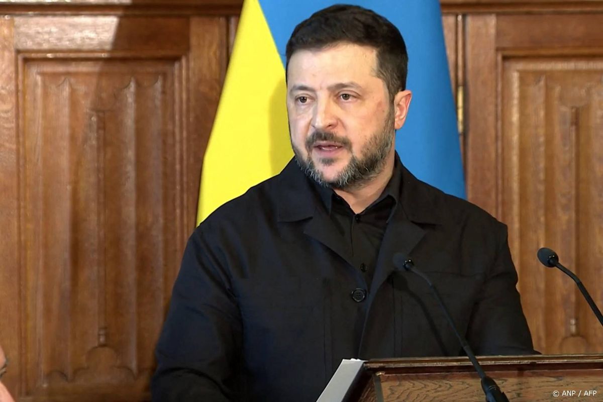 Zelensky wil onderhandelingen met Rusland hervatten.