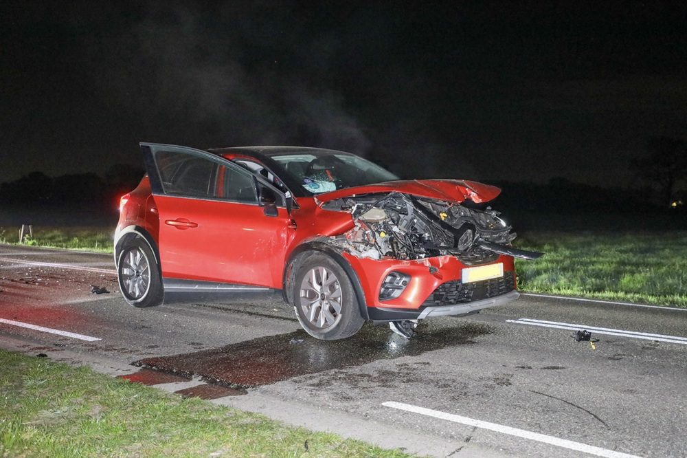 Automobilist ziet tractor te laat en botst er achterop - 112 Nederland