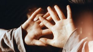 De pedo-elitedoofpot in Nederland is springlevend en deze klokkenluider zegt nu: genoeg is genoeg!.