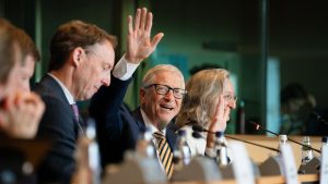 ‘Epstein en Gates hebben COVID opgezet’: Econoom schokt iedereen met explosieve claims over pandemie.