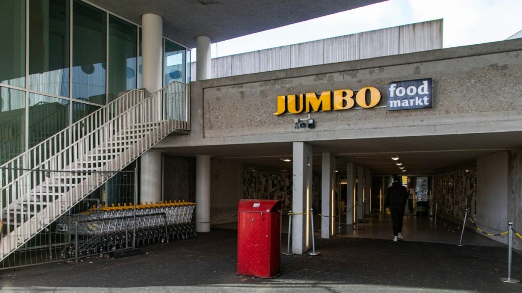 FDF-voorman Van den Oever waarschuwt voor “prijsexplosie” in de supermarkt door hoge energiekosten.