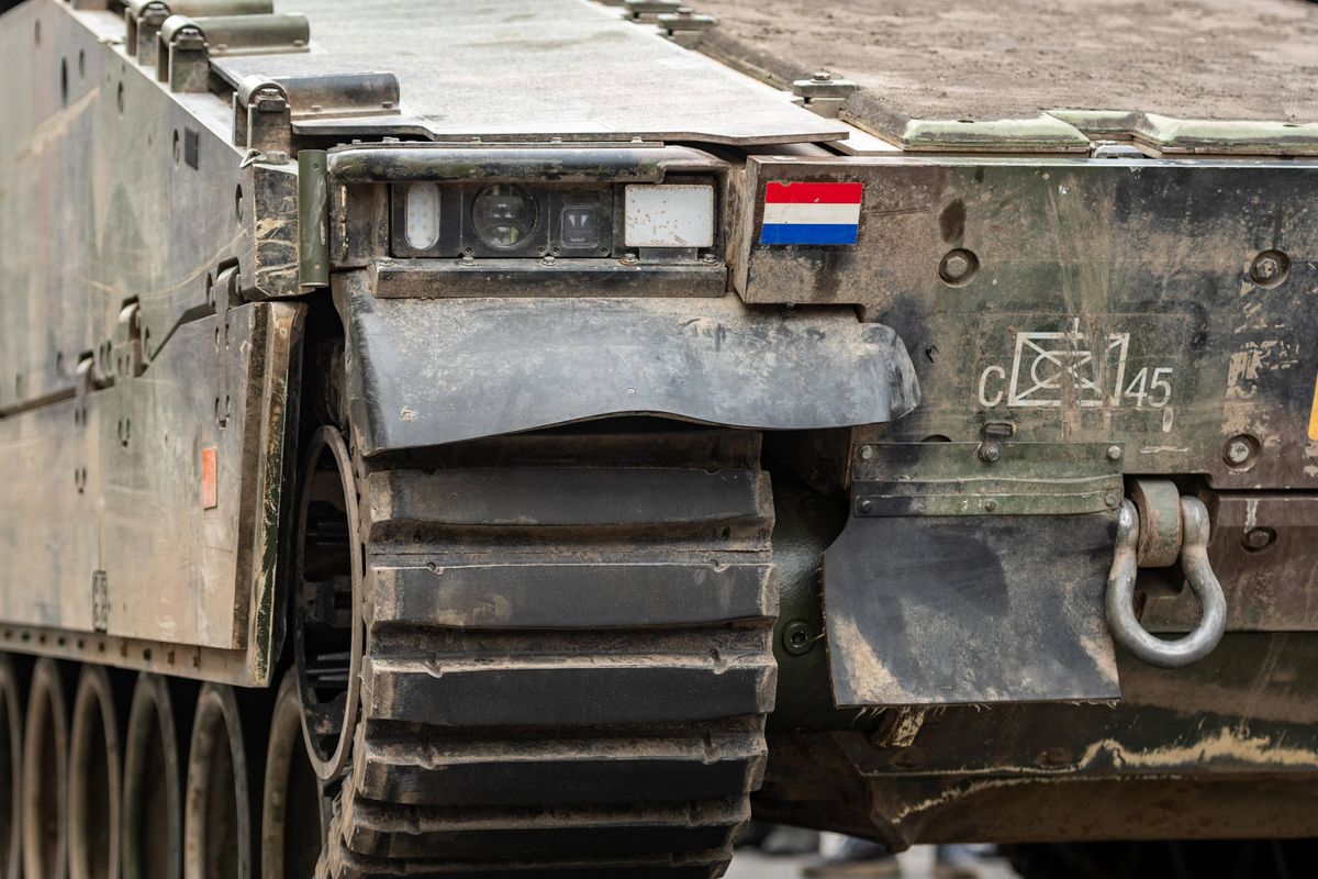 Haagse paniekzaaierij: Falend kabinet-Jetten praat ons een 'sluimeroorlog' aan om eigen incompetentie te verhullen.