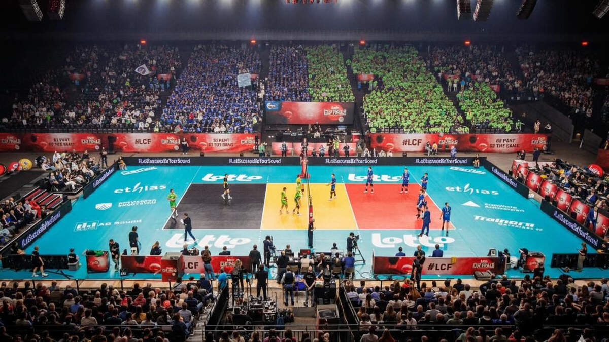 “Het veld mag zwart-geel-rood zijn, wij moeten gewoon volleyballen”: bekerfinale wordt afgewerkt op Belgische driekleur.