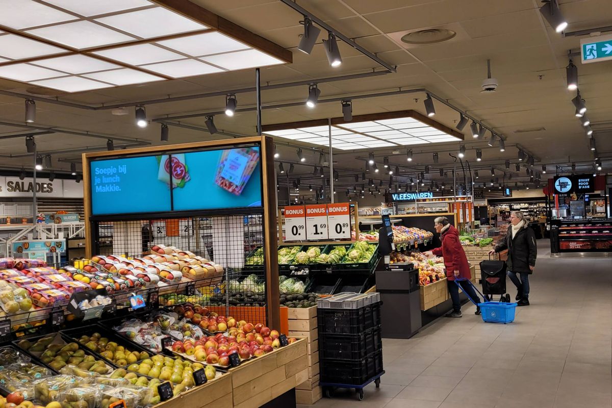 Hoogleraar betrapt bij zelfscan met flutexcuus: 'vergeet' acht producten en klaagt daarna over de 'menselijke maat'.