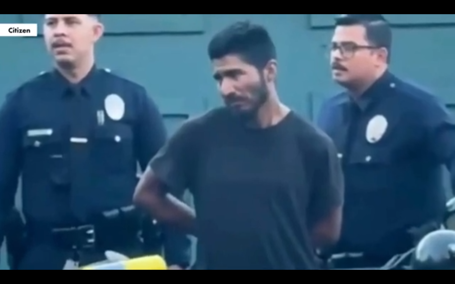 ICE bevestigt dat man die brand in 2025 LA begon, werd gestopt door menigte en illegale immigrant was.