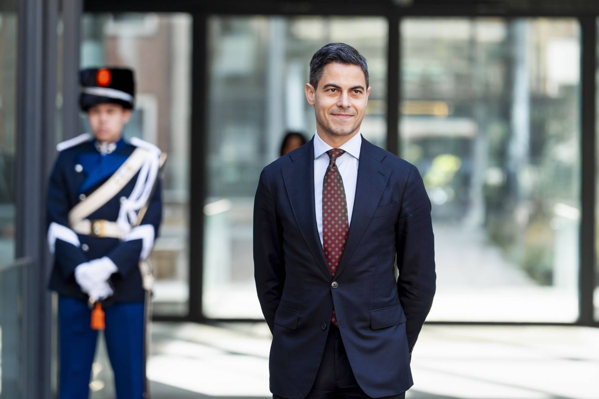 Kabinet-Jetten weigert accijnsverlaging aan de pomp en paait automobilist met slappe smoes.