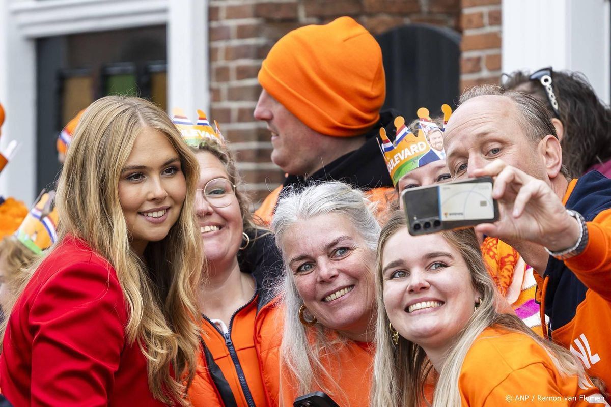 Koninklijk bezoek Dokkum trok 21.000 mensen, burgemeester blij.