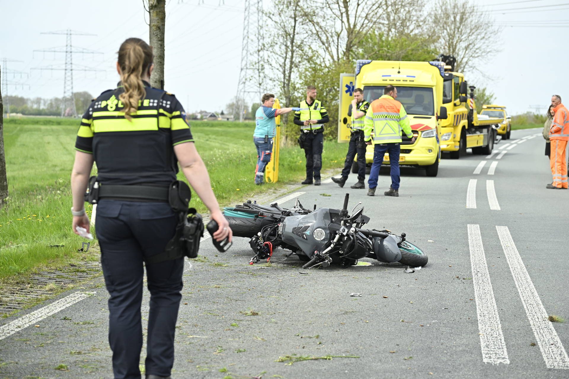 Motorrijder ernstig gewond geraakt bij eenzijdig ongeval