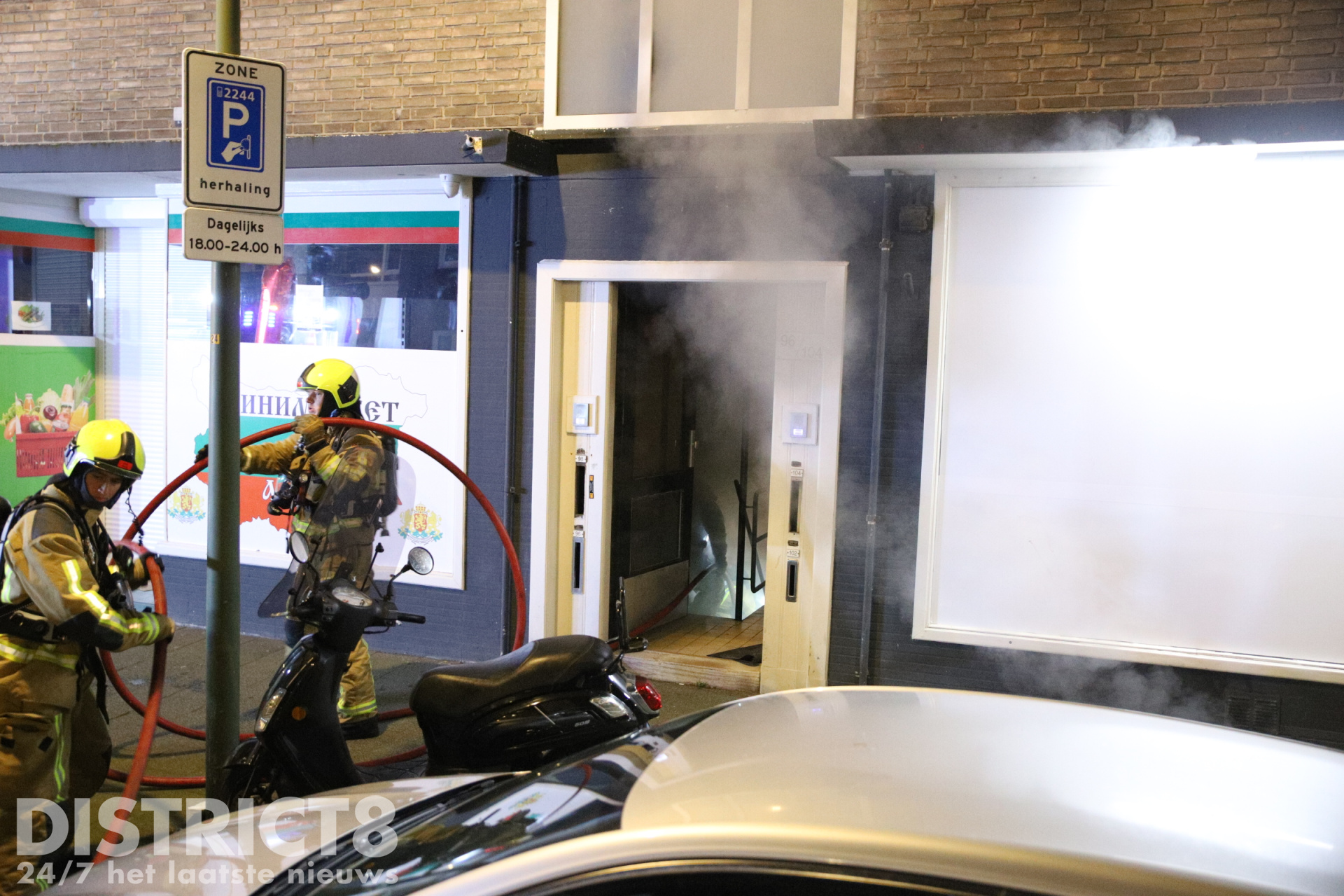 Negen bewoners en twee katten gered bij brand in kelder Werkhovenstraat Den Haag