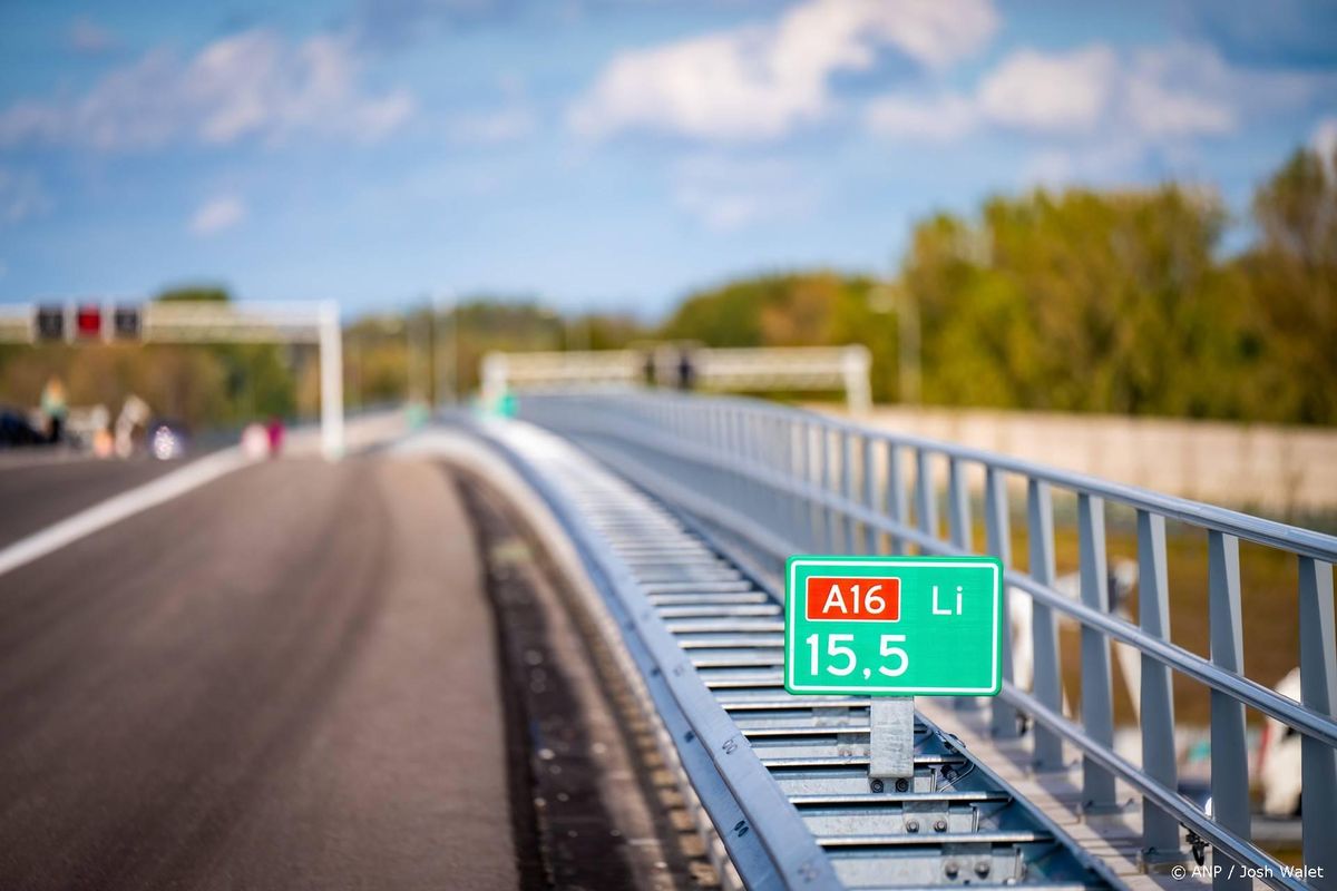 Ook laatste deel A16 bij Rotterdam weer open voor verkeer.