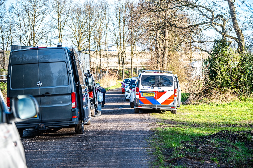 Overleden persoon aangetroffen in sloot