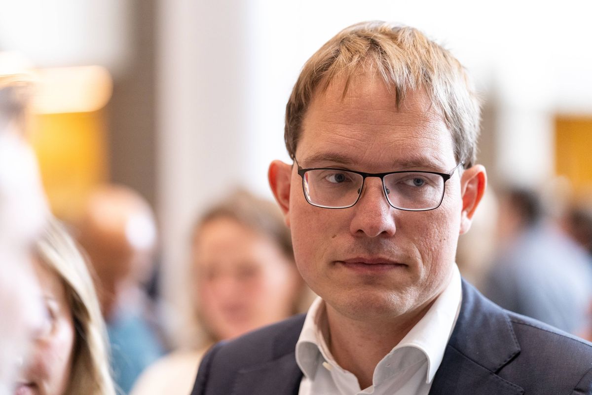 Paul Cliteur vernietigt vonnis tegen FVD'er Van Houwelingen: "Rechters missen compleet de context!".