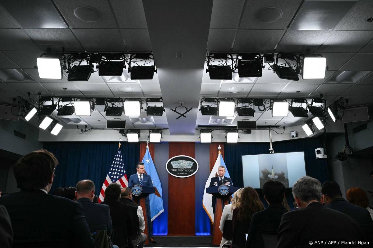 Pentagon opnieuw teruggefloten om beknotten toegang journalisten.