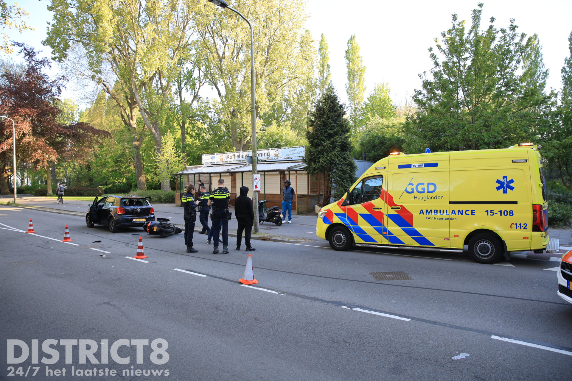 Scooterrijder gewond na botsing met auto Schoemakerstraat Delft