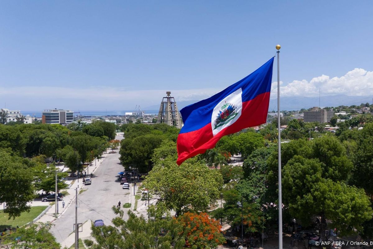 Tientallen doden door verdrukking bij toeristische site in Haïti.