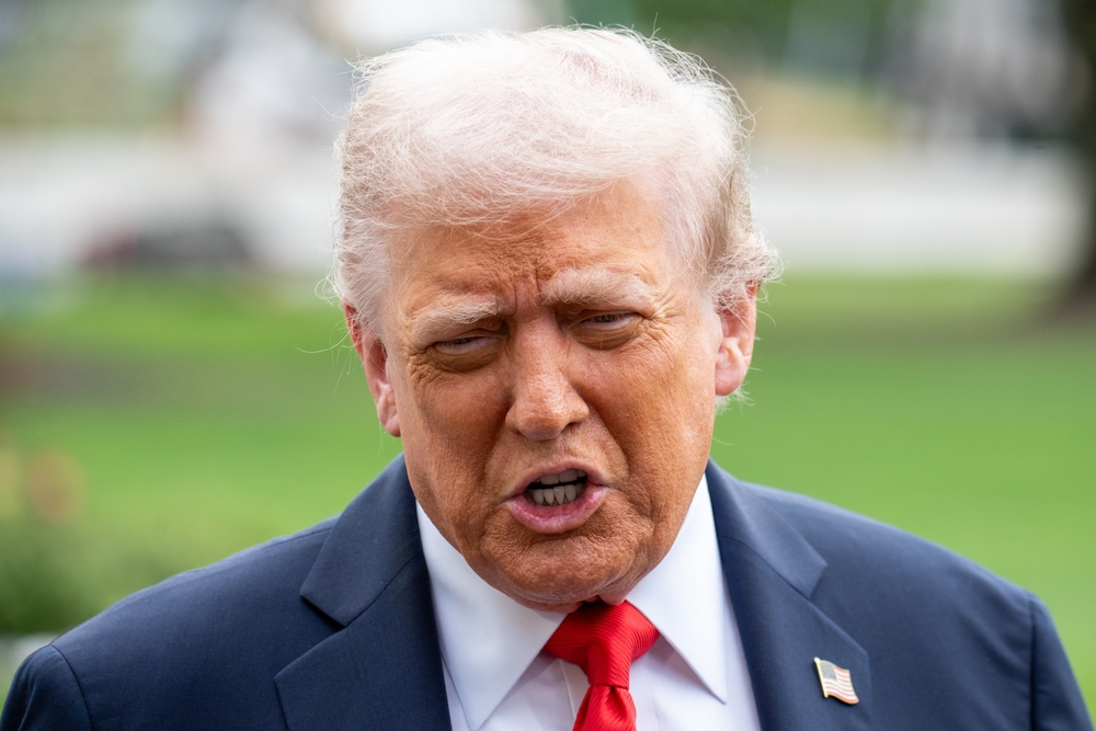 Trump bekritiseert MTG terwijl zij boos eist dat hij wordt verwijderd door het 25e amendement.