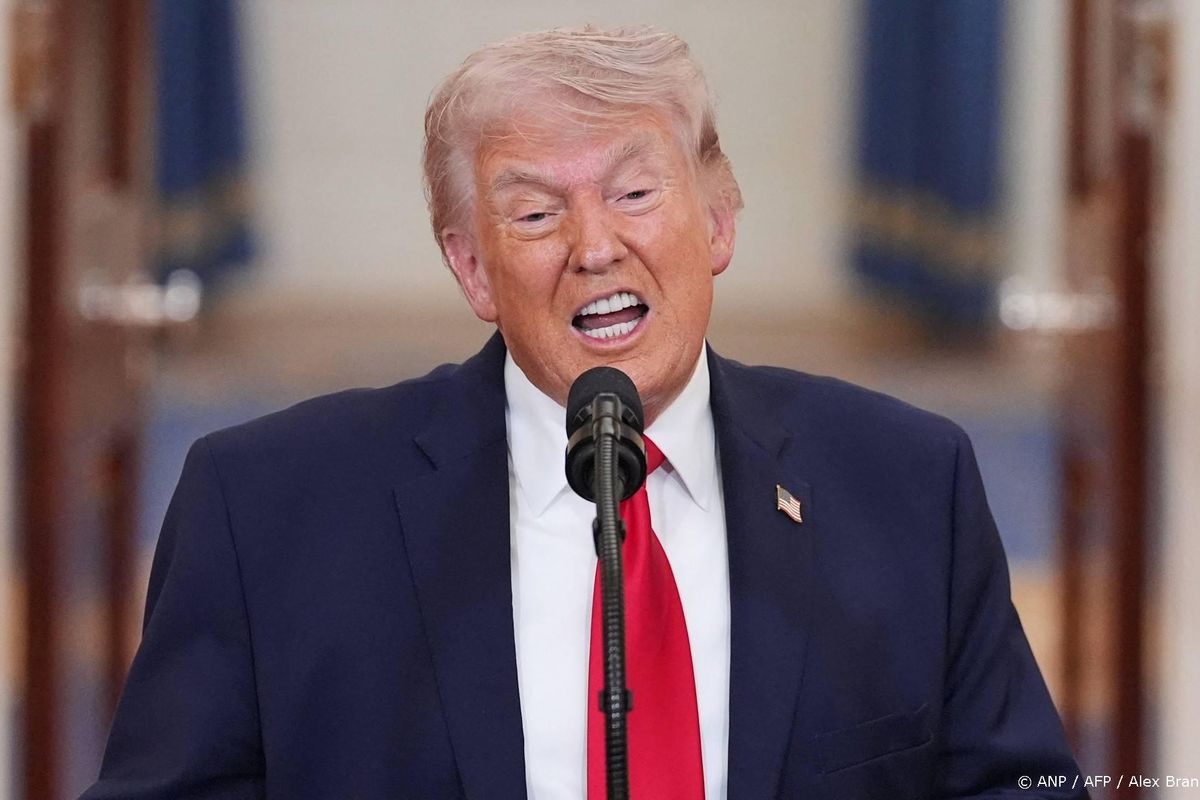 Trump: militaire leiders Iran gedood bij aanval op Teheran.