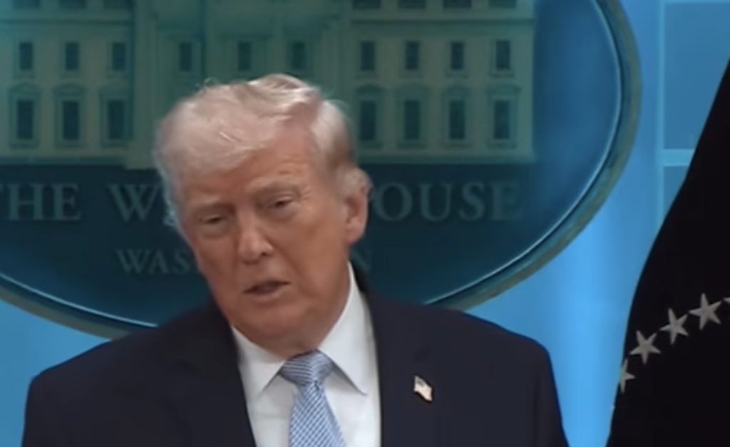 Trump onthult: Woke media en leaker brengen Amerikaanse levens in gevaar tijdens reddingsoperatie in Iran.